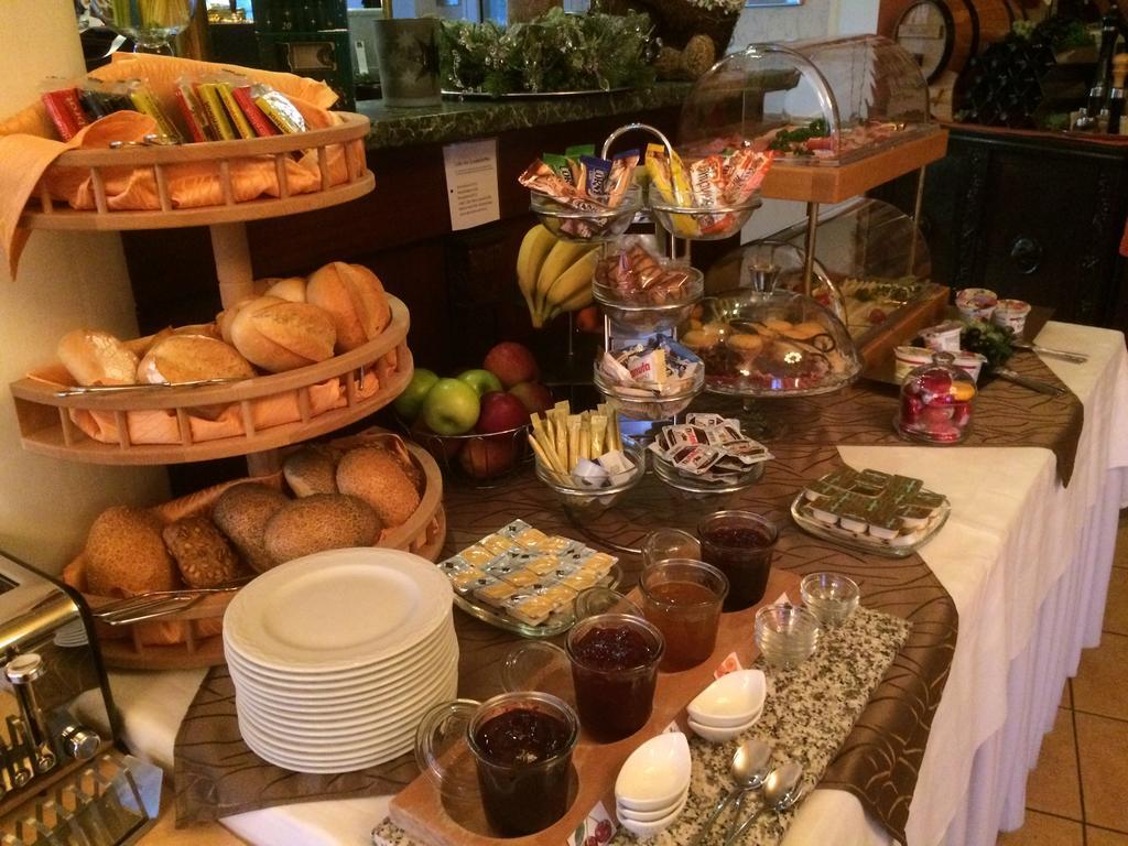 Hotel Abalone Ремшайд Екстериор снимка
