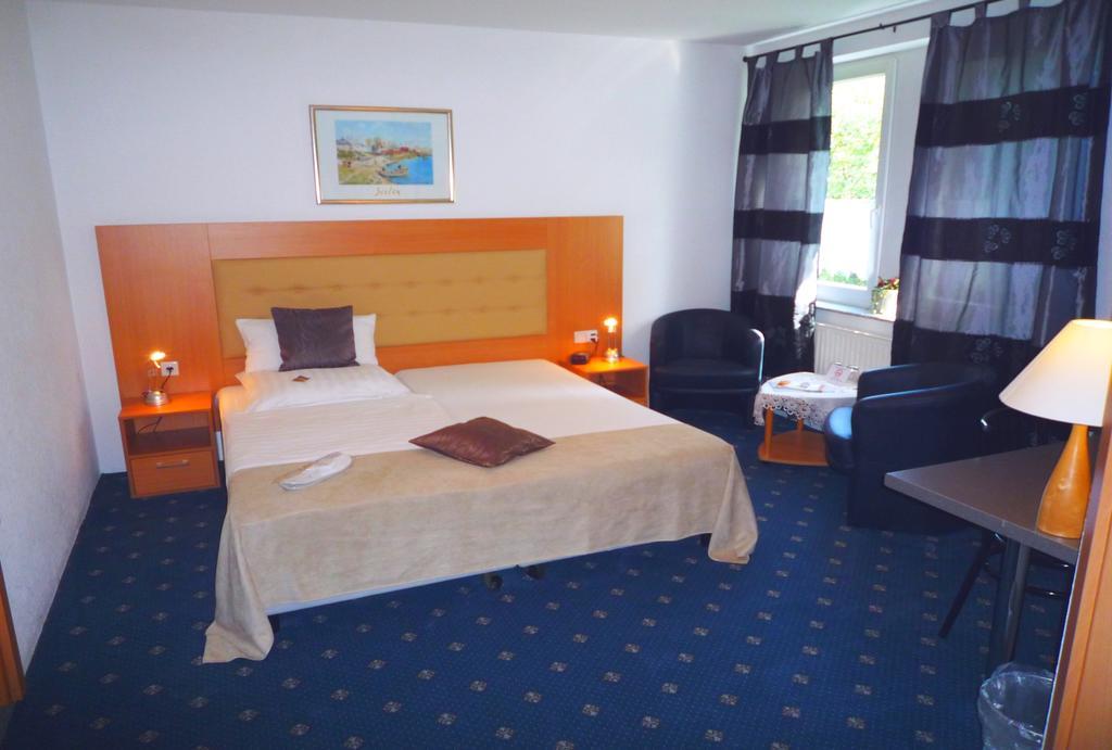Hotel Abalone Ремшайд Екстериор снимка