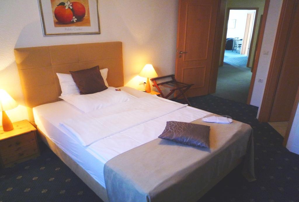 Hotel Abalone Ремшайд Екстериор снимка